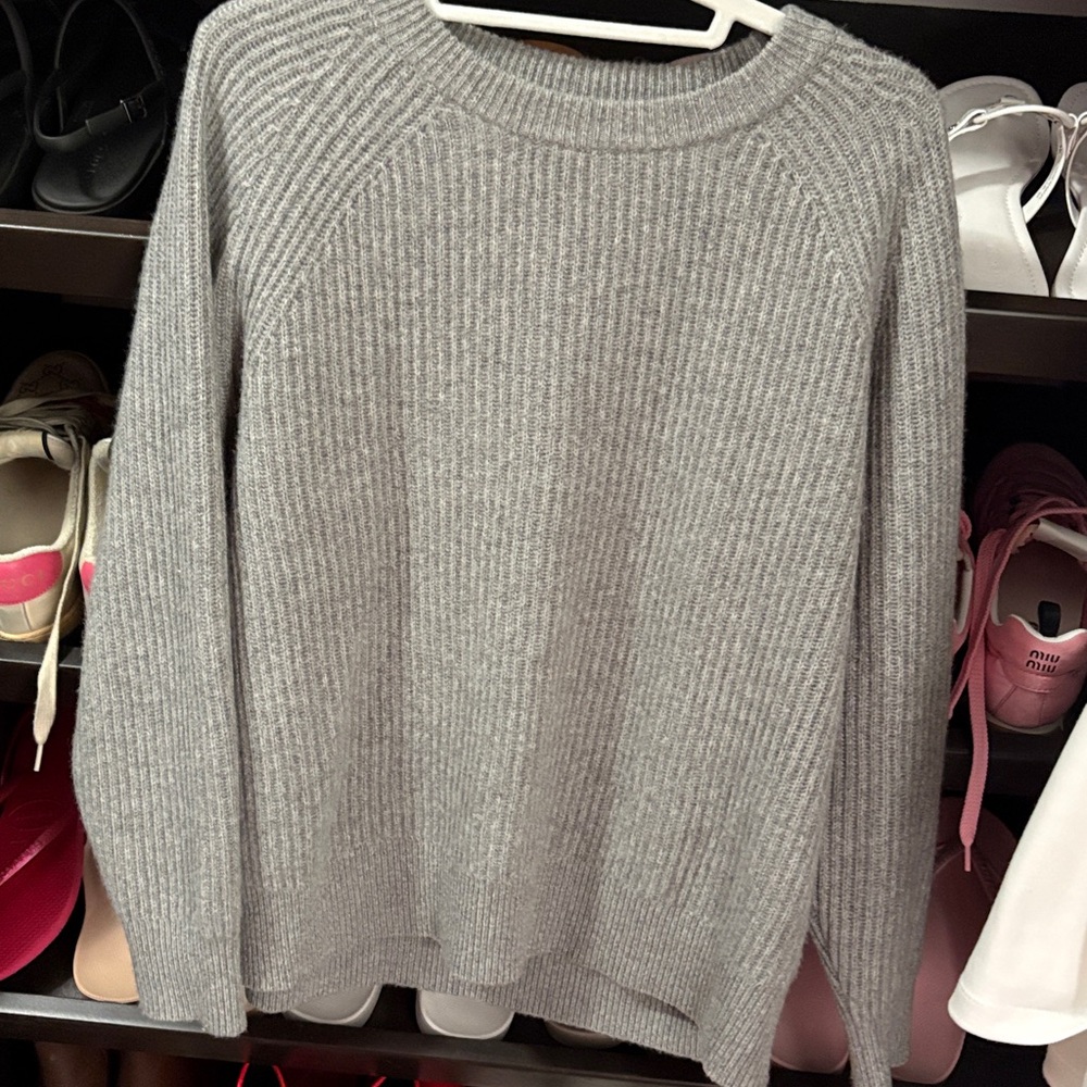 Gray Ribbed relaxed fit cashmere Sweater